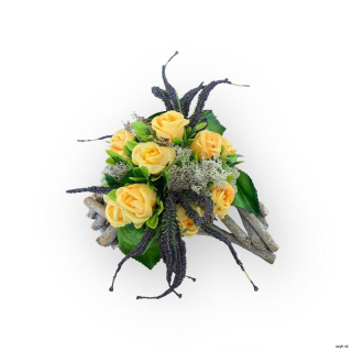 Umelý aranžmán v tvare srdca