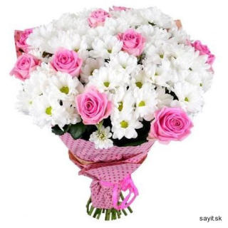 Kytica ružových ruží a chryzantém